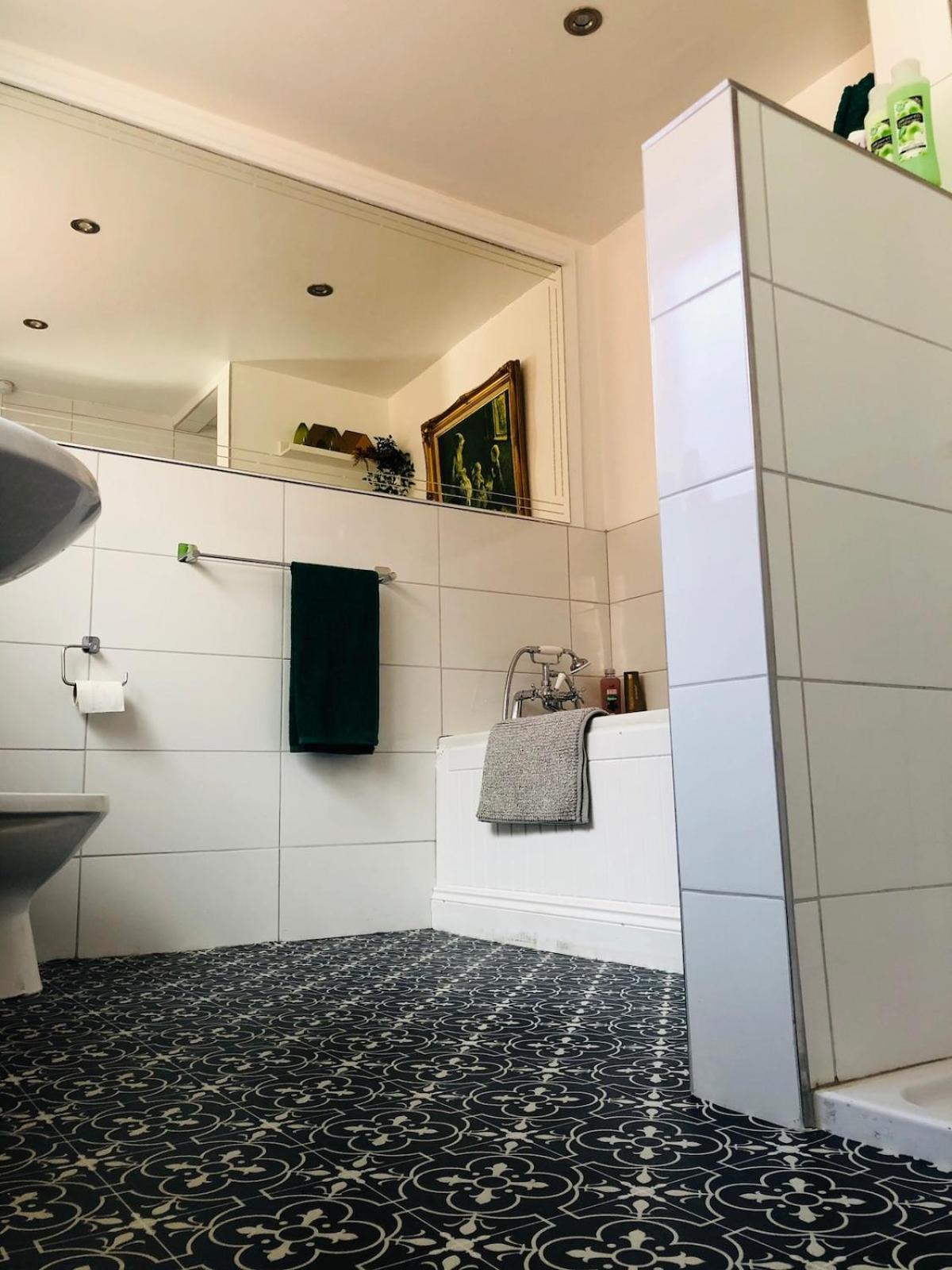 Holiday home 2bedroom Townhouse 20min Walk From Belfast