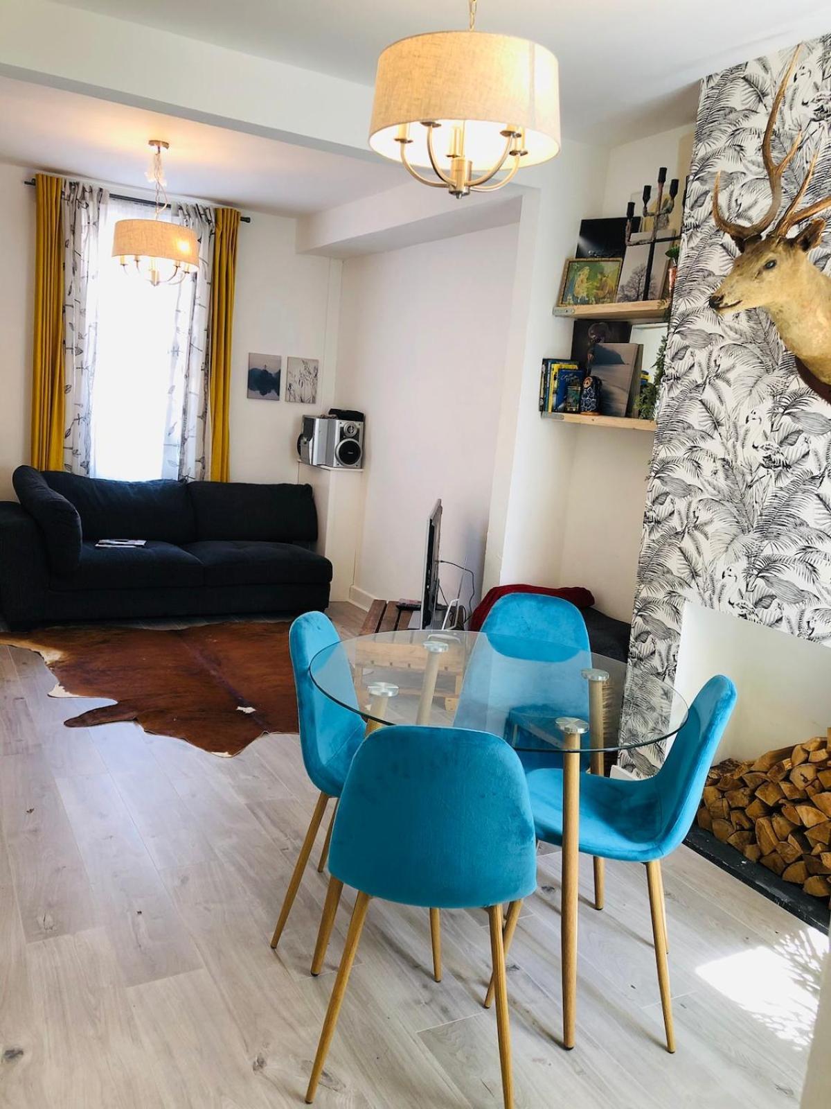 2bedroom Townhouse 20min Walk From Holiday home *